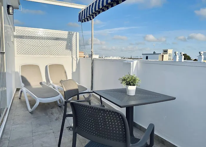 Santo Rostro Beach Apartments